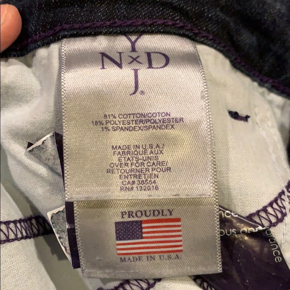 Barely Worn NYDJ Jean Ankle Length - Picture 5 of 5